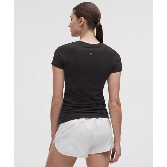 Swiftly Tech Short-Sleeve Shirt 2.0 (Hip Length) - Black - Picture 2 of 2